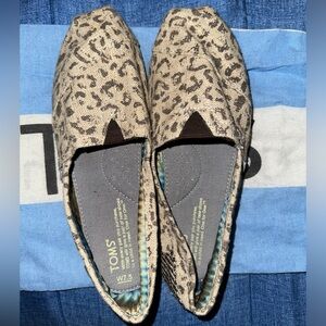 TOMS Classic snow leopard slip on shoes